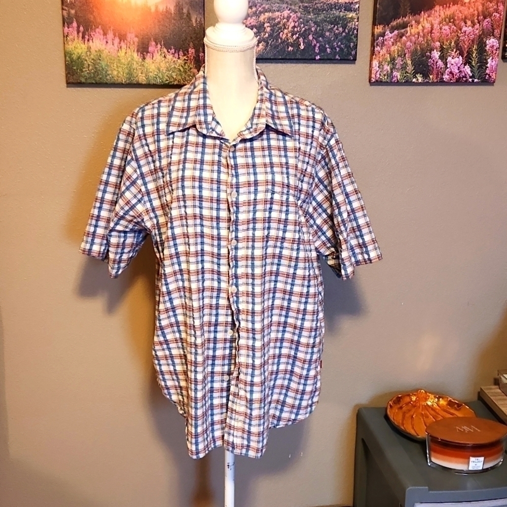 Signature Levi's Cottton Country Checkered Plaid Short Sleeve Button-Down Shirt